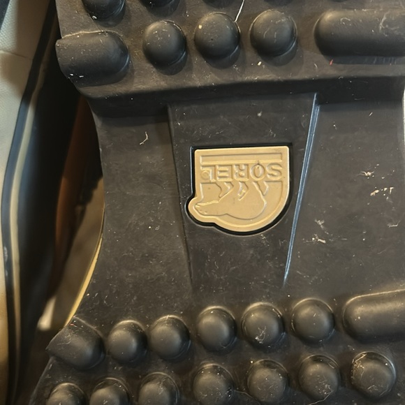 Sorel Caribou Snow Boot - Picture 5 of 9